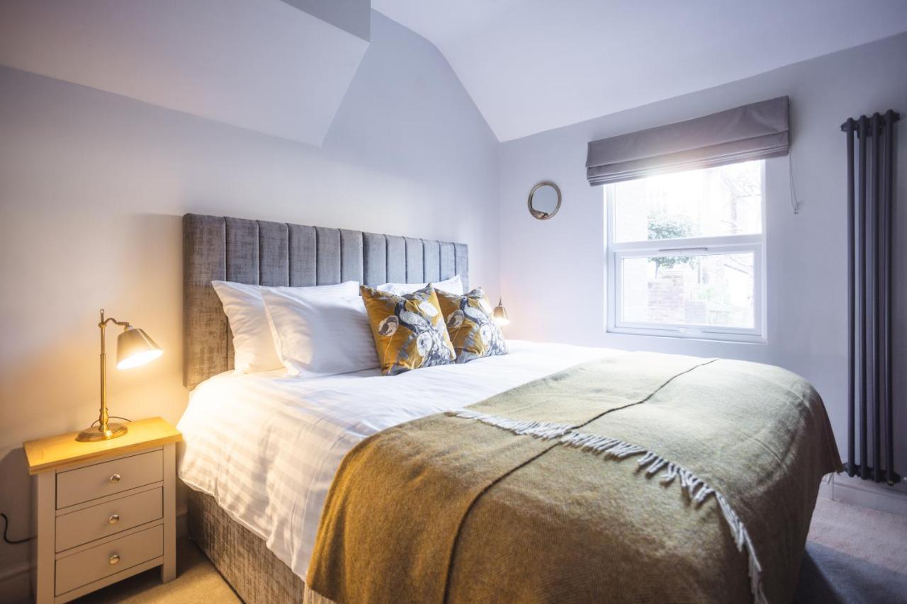 Historic City Centre Town House チェスター エクステリア 写真