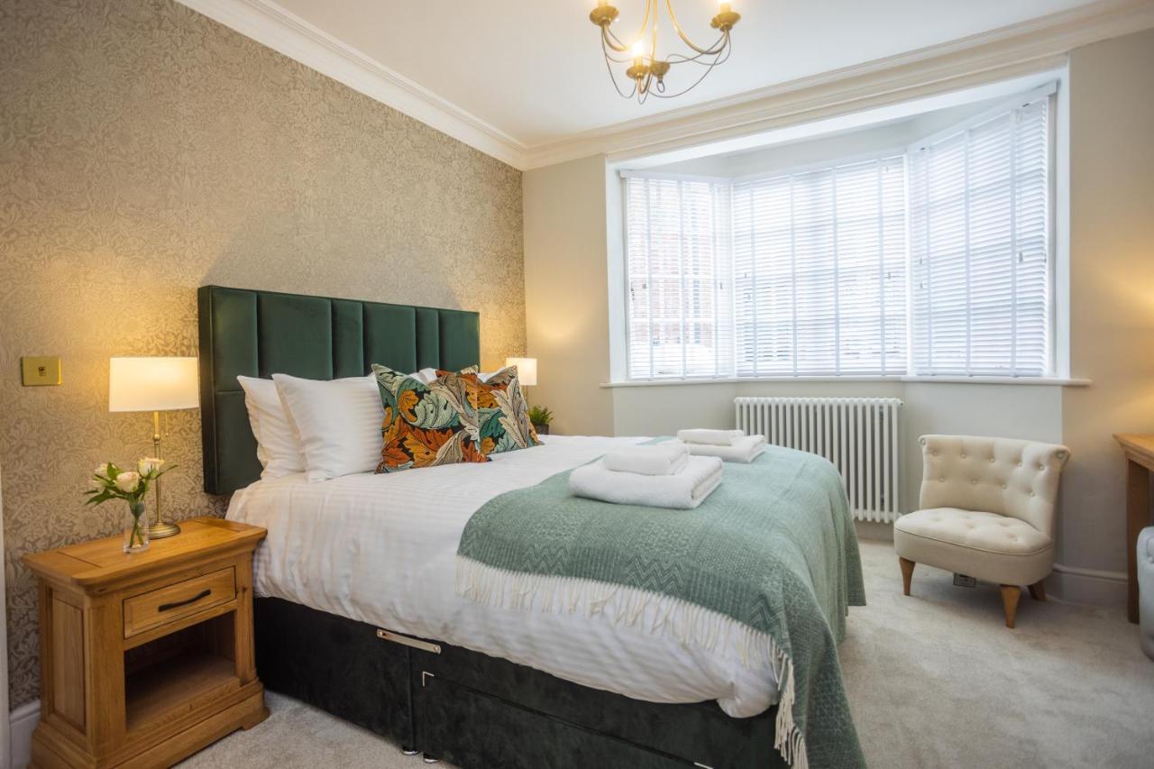 Historic City Centre Town House チェスター エクステリア 写真